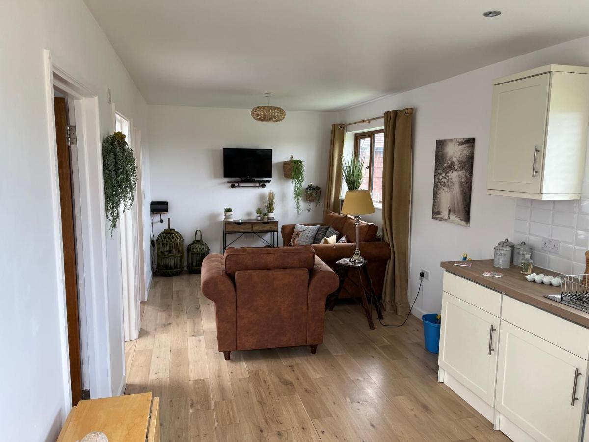 Oak Valley Lodges & Camping Pett מראה חיצוני תמונה