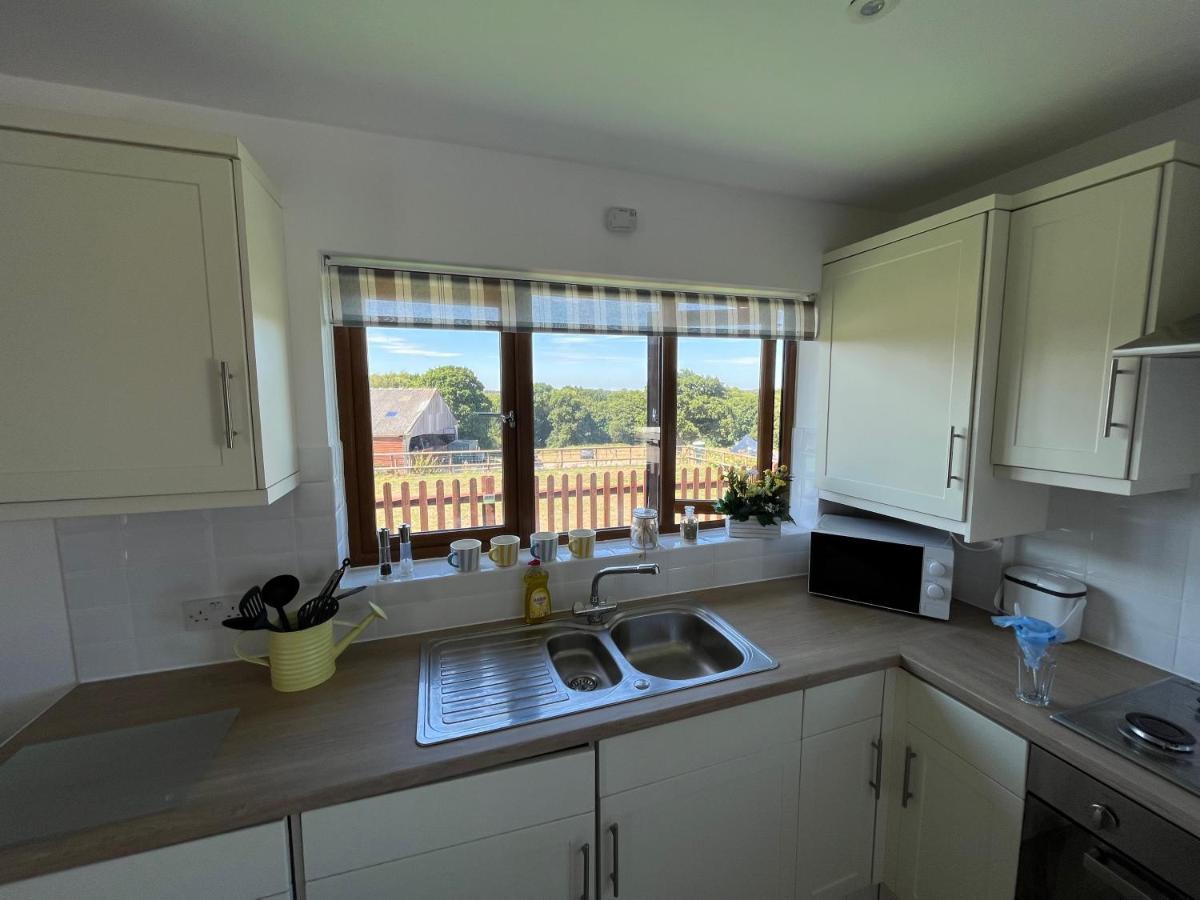 Oak Valley Lodges & Camping Pett מראה חיצוני תמונה